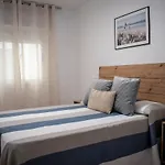 Apartamento Entero, A Diez Minutos De La Juderia, Cochera Opcional *