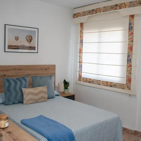 Apartament Entero, A Diez Minutos De La Juderia, Cochera Opcional